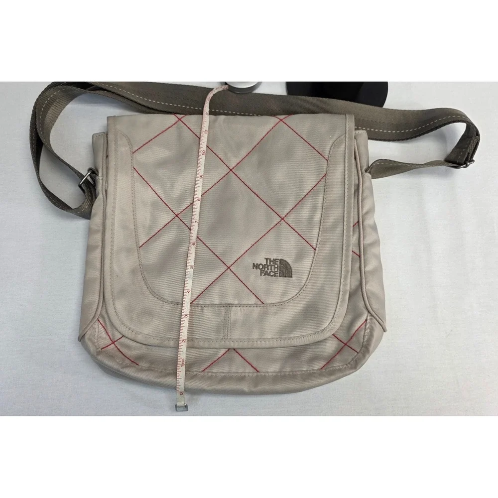 The North Face Crossbody Messenger Bag Tan Beige Red Quilted Stitch Nylon Small